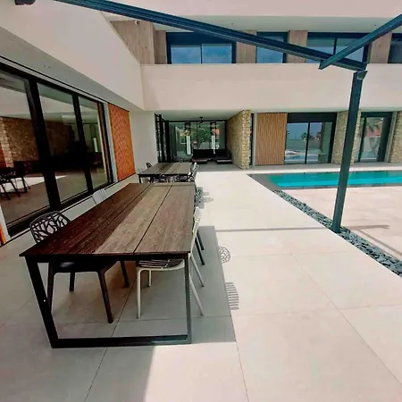 Inmovecos Villa Gawy 2 de Lujo con piscina privada-2